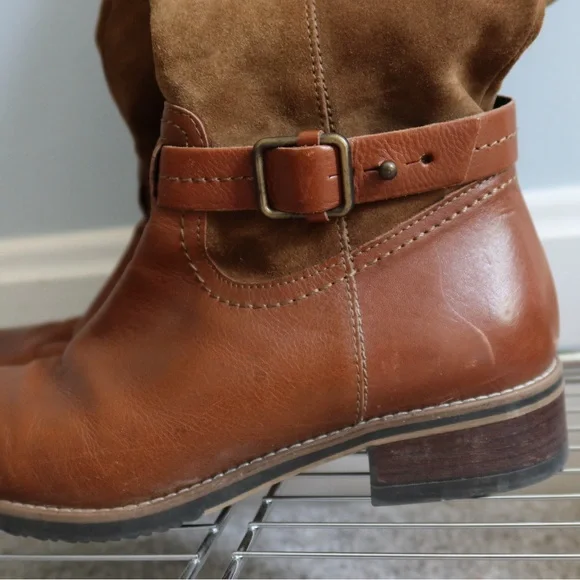 Clarks women’s Brown suede Leather Boots - Picture 7 of 8
